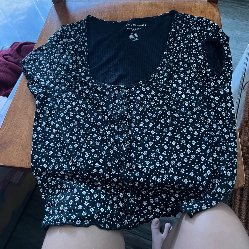 American eagle shirt super soft size small